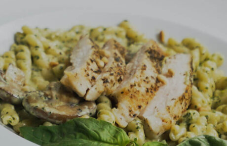 Chicken-Alfredo-Pesto-with-Gemelli-Pasta-